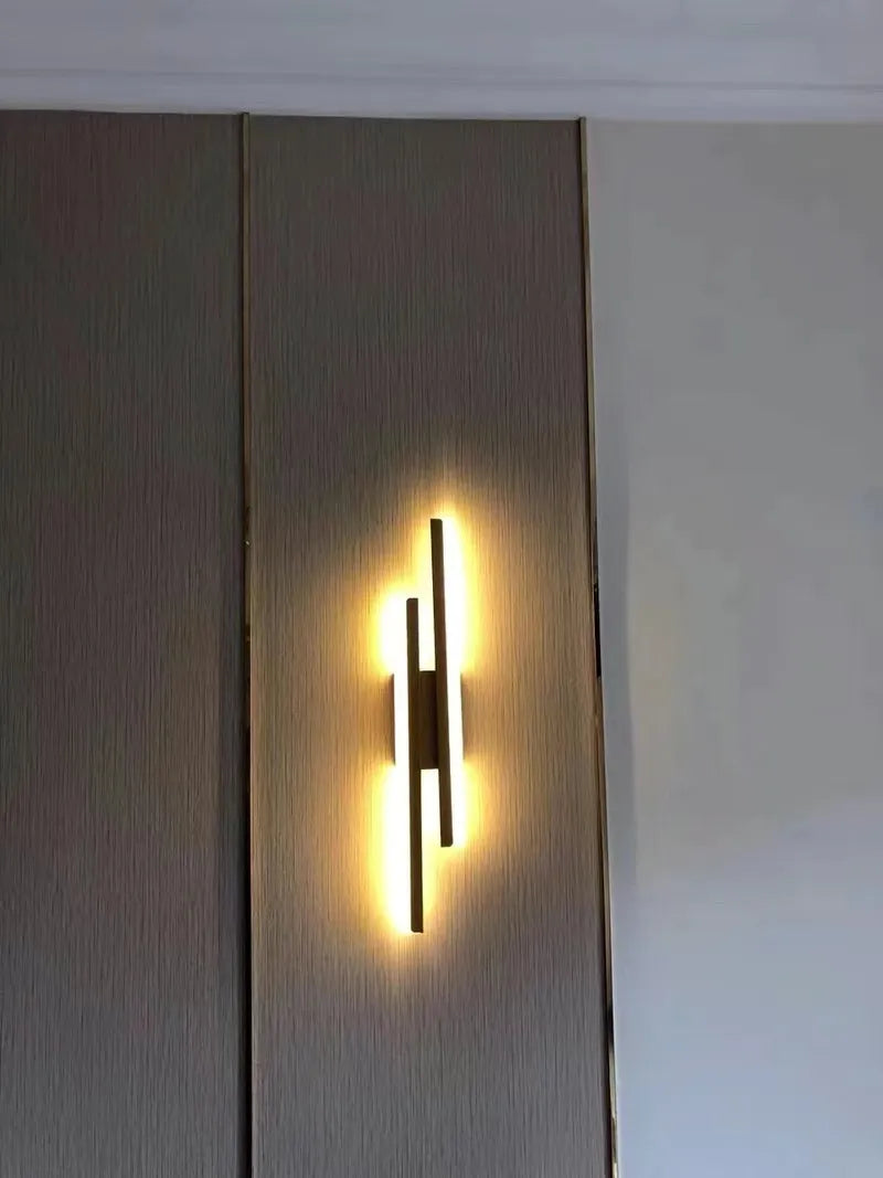 Chic LED Wall Light