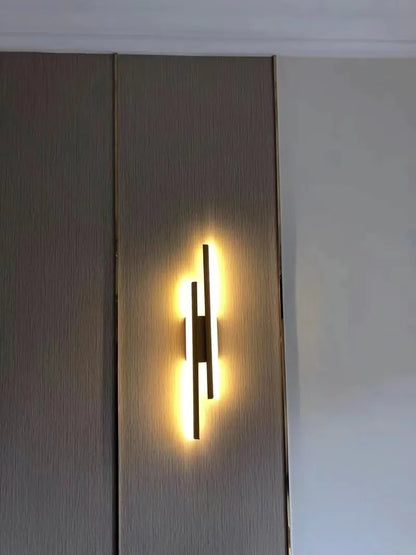 Chic LED Wall Light